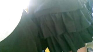 खेळकर ल्युब्ड बेब Kenzie Kai बाहेर हार्ड fucked आहे