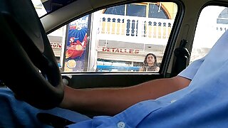 कामुक कुरळे केसांची मम्मी तारा हॉलिडे पीओव्ही व्हिडिओवर कोंबडा चालवते
